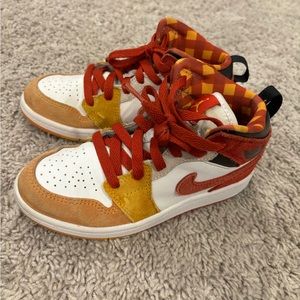 Jordan 1 little girl or boy shoe